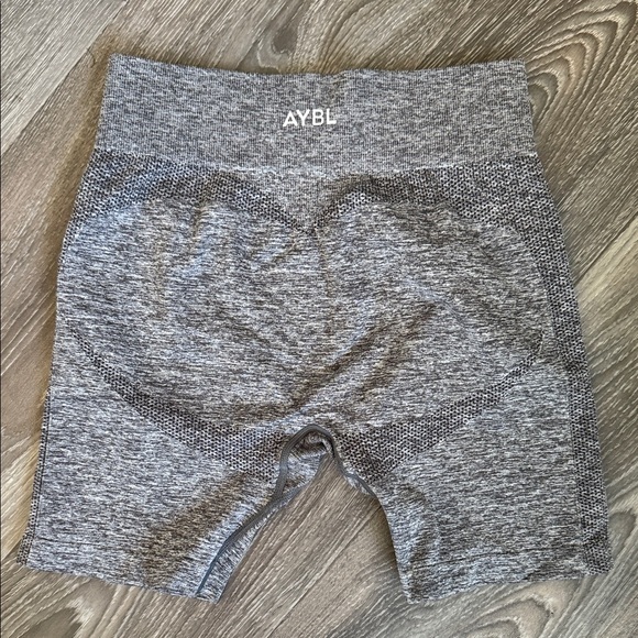 AYBL Pants - AYBL Seamless Shorts Size Large
